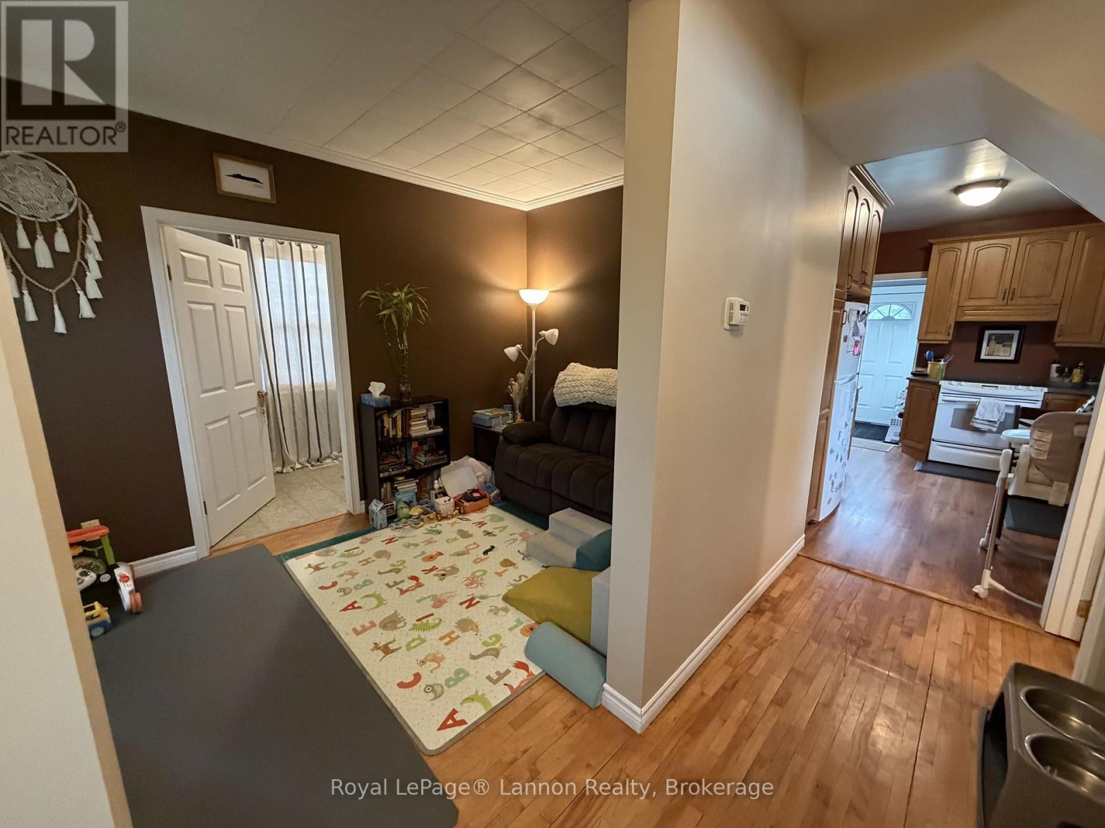 279 DEWE AVENUE - Image 11