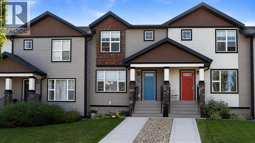Listing photo – 41 Crestview Boulevard, Sylvan Lake