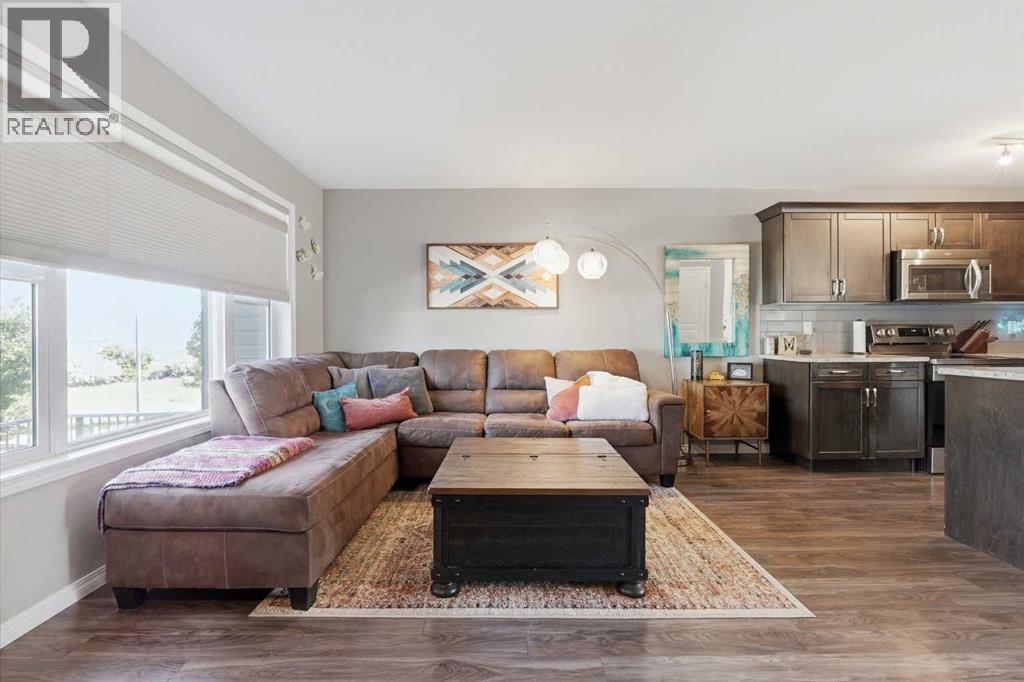 Listing photo – 41 Crestview Boulevard, Sylvan Lake