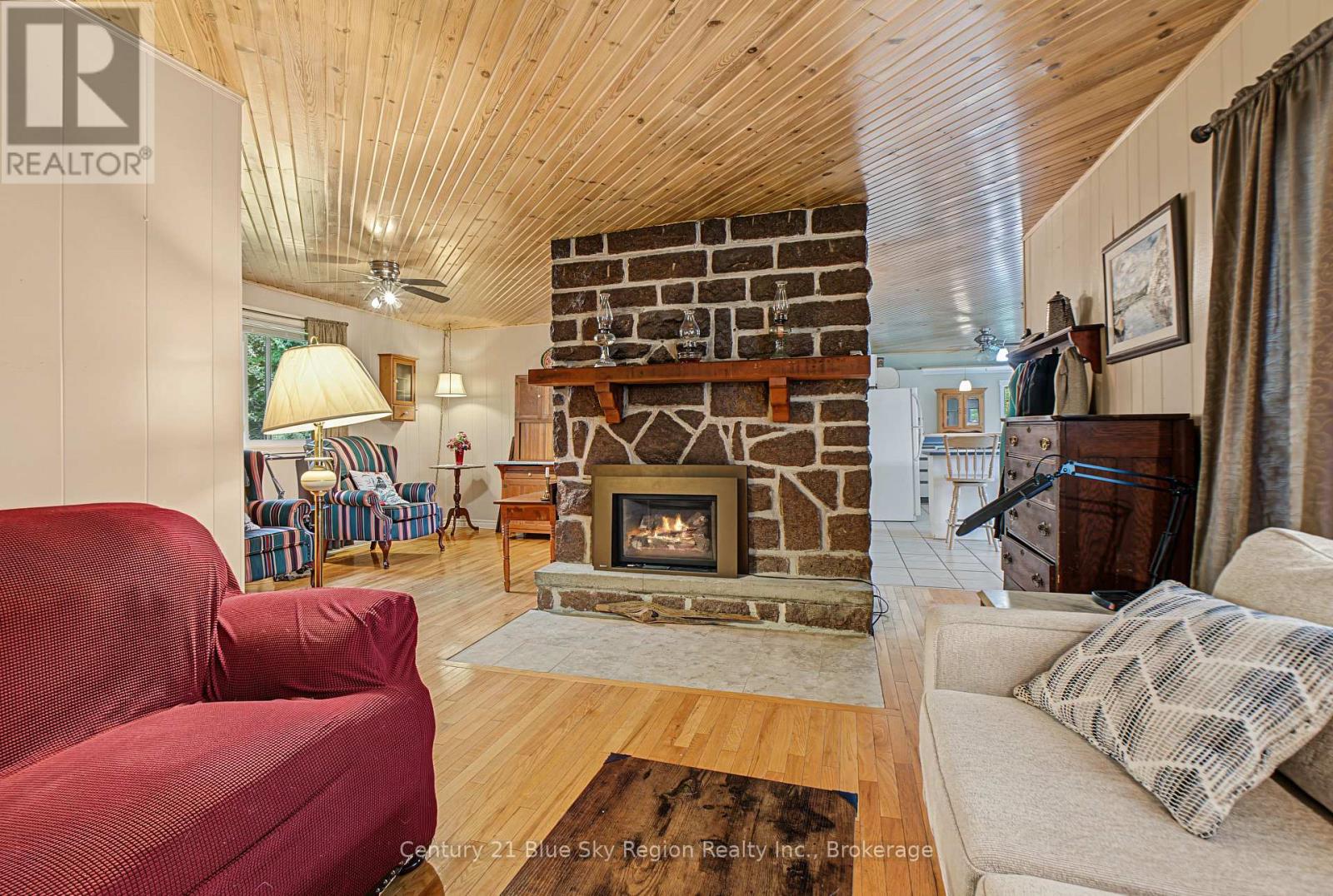 5065 HIGHWAY 11 N - 19