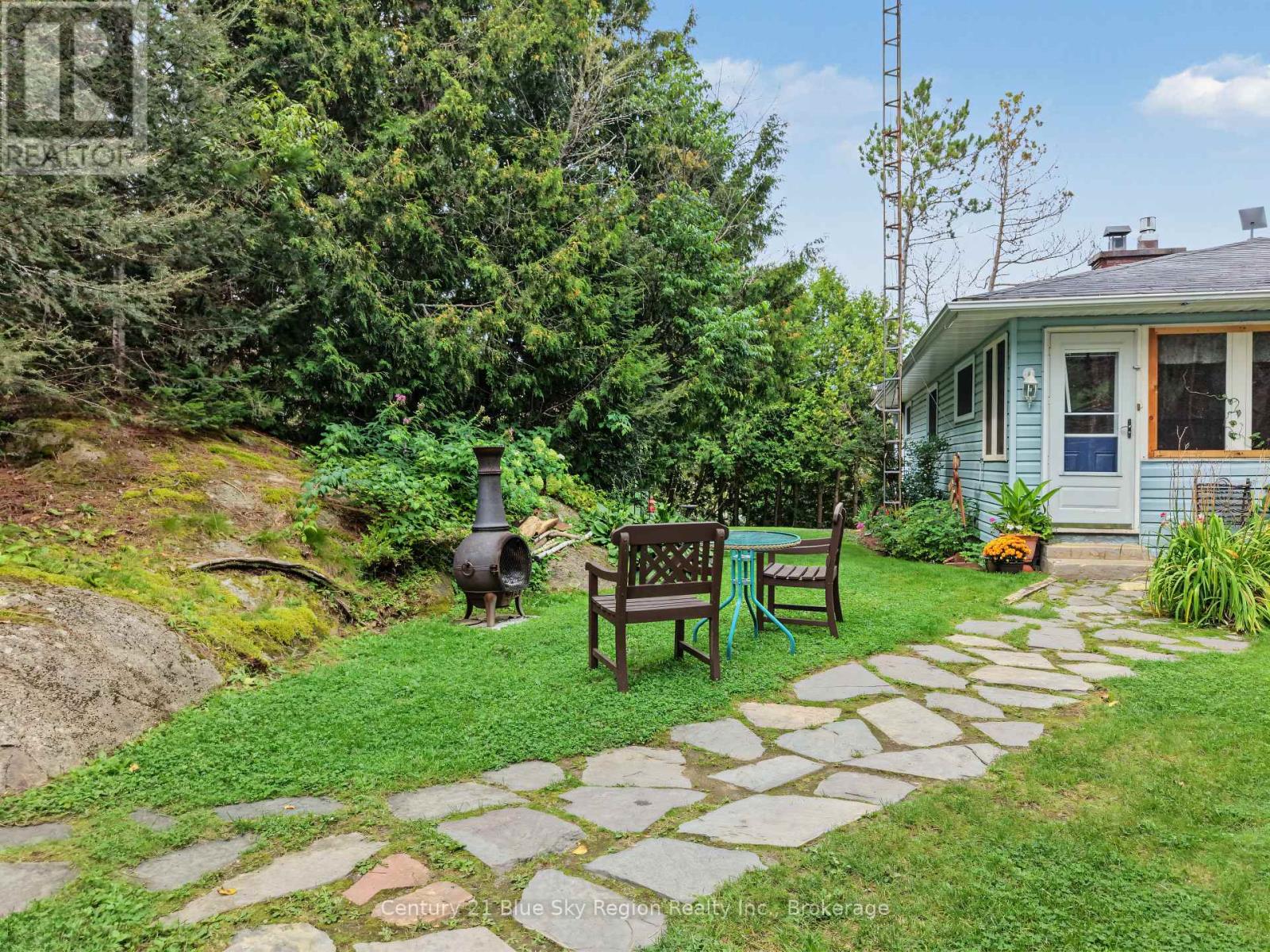 5065 HIGHWAY 11 N - Image 8
