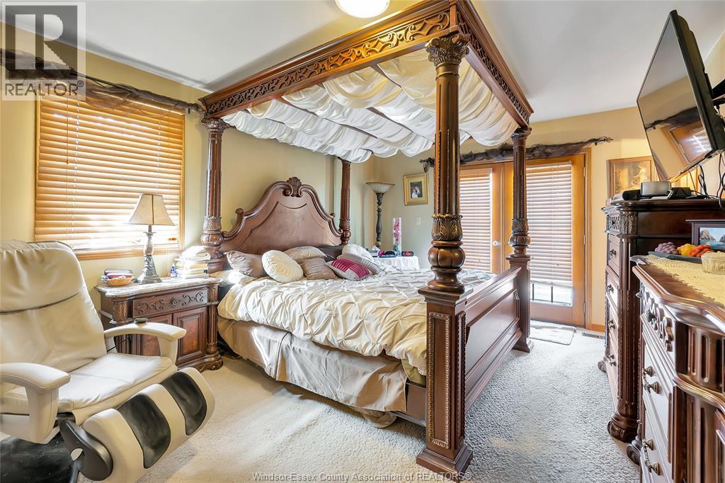 1537 ROSATI - 12