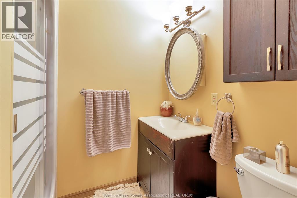 1537 ROSATI - 19