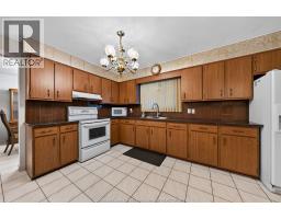 Kitchen - 39 Johnson Avenue, Leamington, ON N8H3T8 Photo 8