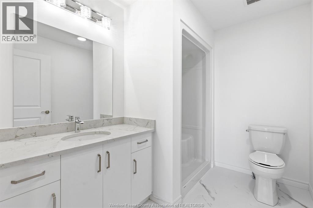 100 ERIE STREET North - Image 9