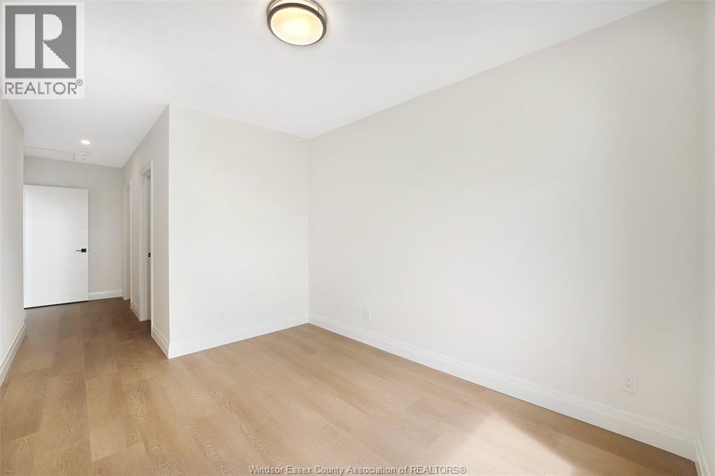 4300 Laurier Parkway — photo 17