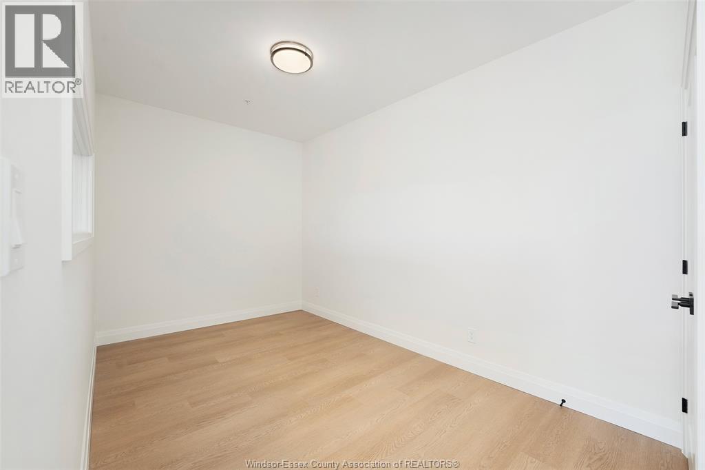4300 Laurier Parkway — photo 30