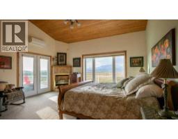 Primary Bedroom - 29215 Township Road 3-0, Rural Pincher Creek No  9, M D  Of, AB T0K1W0 Photo 11
