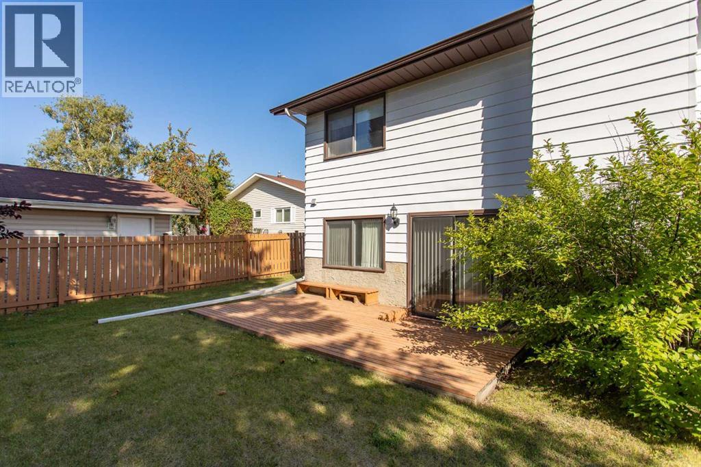 Listing photo – 9 Rollis Street, Red Deer