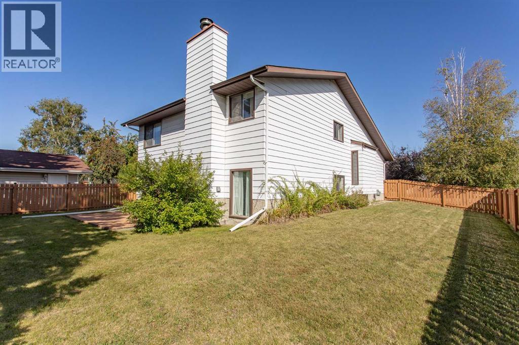 Listing photo – 9 Rollis Street, Red Deer