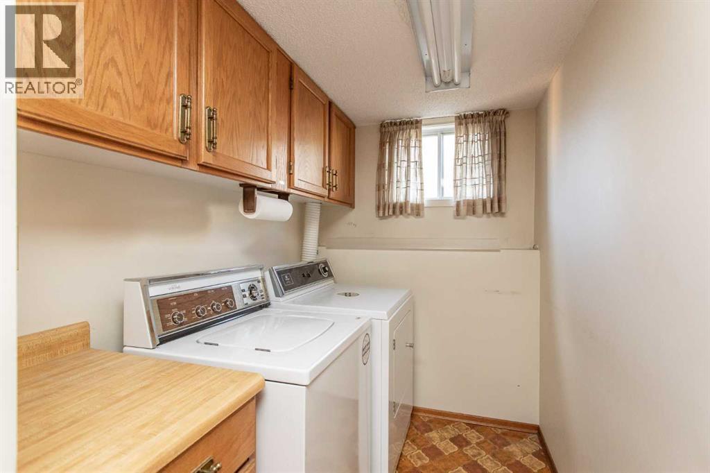 Listing photo – 9 Rollis Street, Red Deer