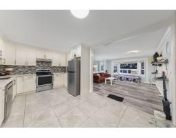 13111 73a Avenue, Surrey, BC V3W2R8 Photo 9