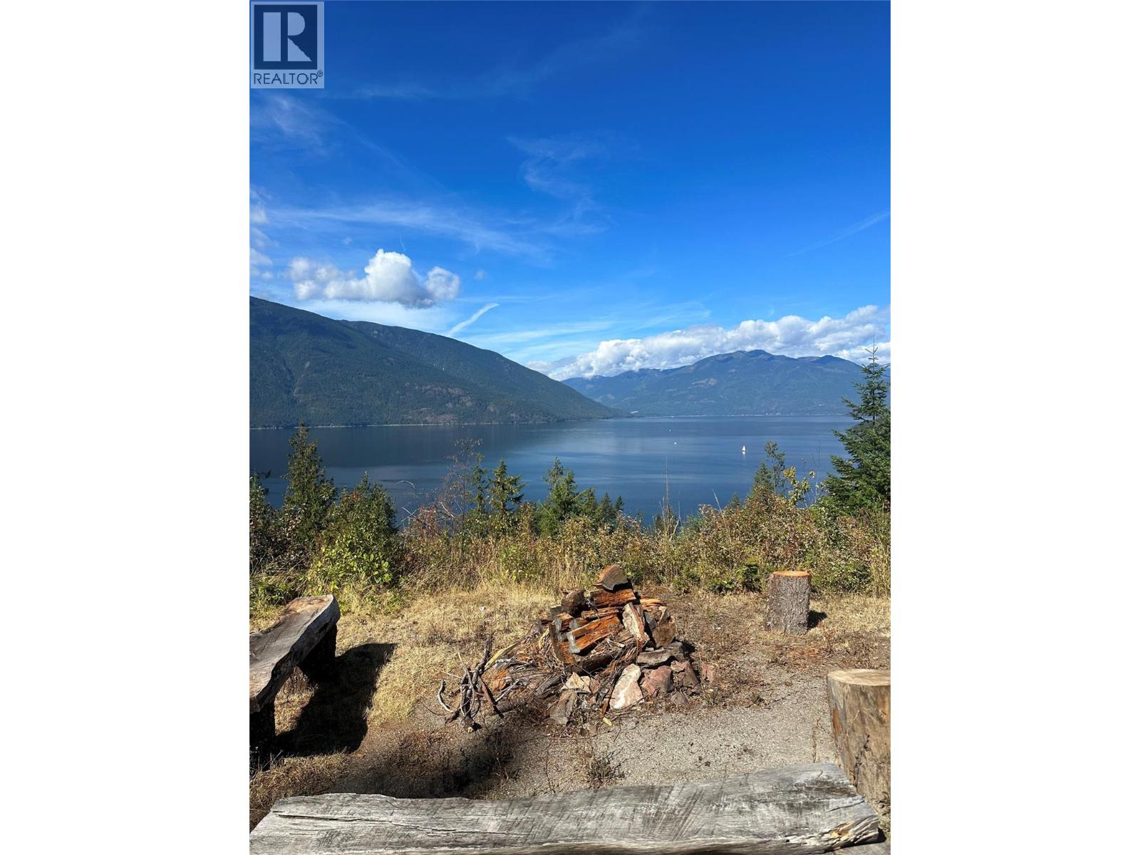 #14504 & 14506 3A Highway, Gray Creek, British Columbia, V0B1S0, Gray Creek, British Columbia — photo 4 of 5