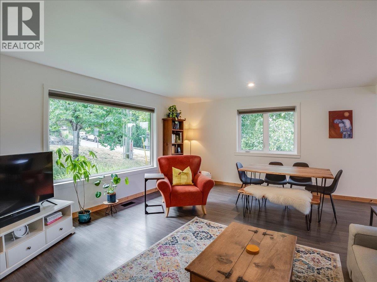 603 DELBRUCK Street - 20