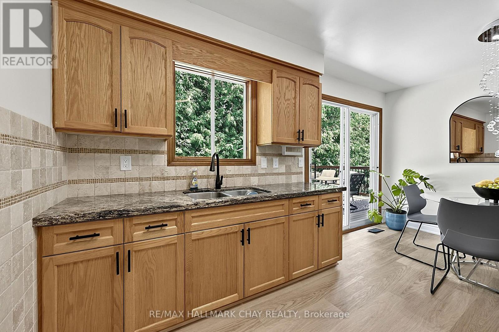 631 LOCKHART ROAD - Image 11