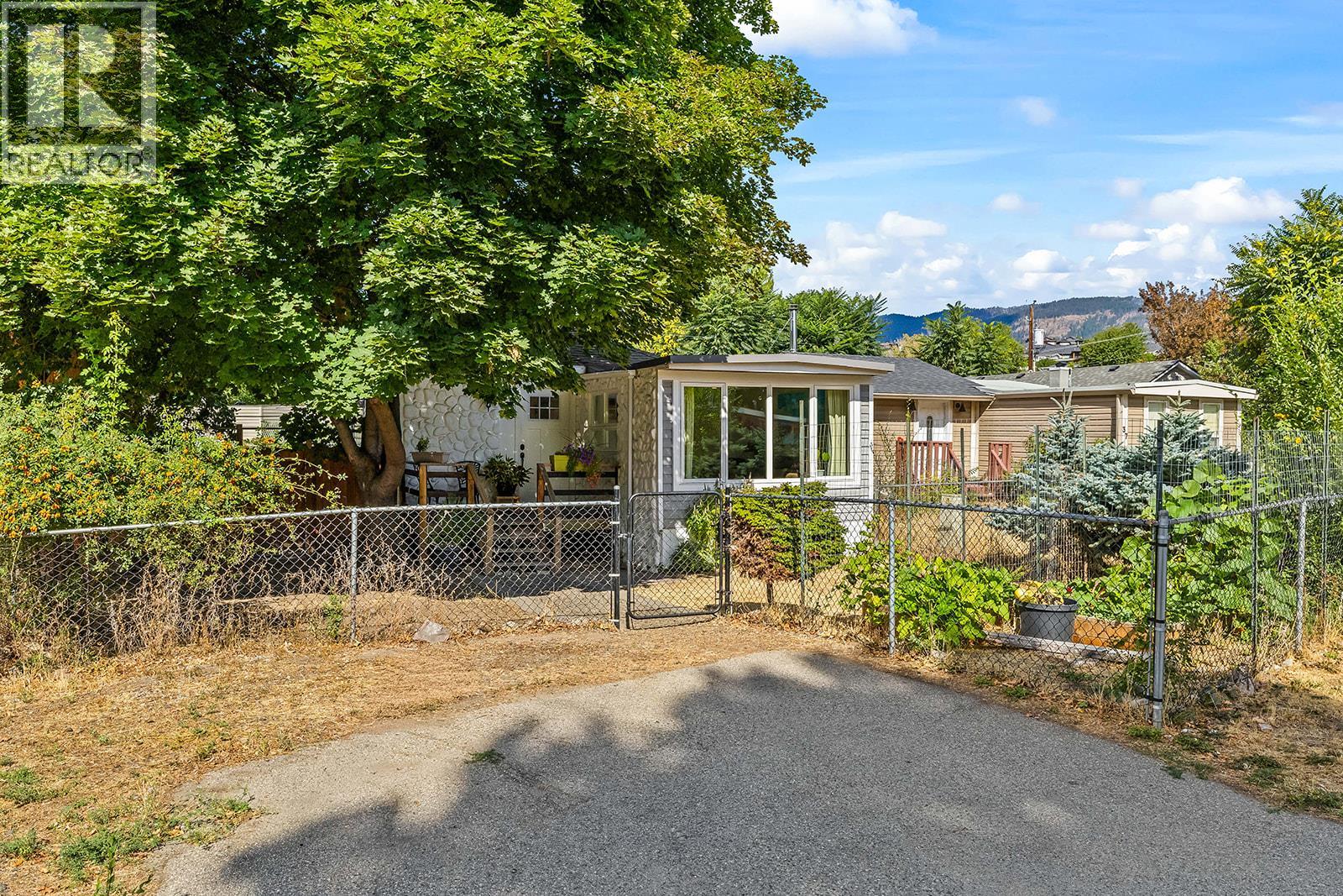 36 2035 Boucherie Road, West Kelowna