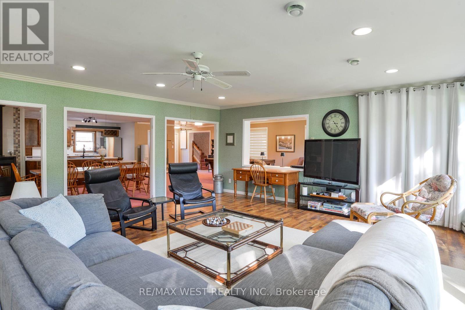 3587 LAUDERDALE POINT CRESCENT - 4