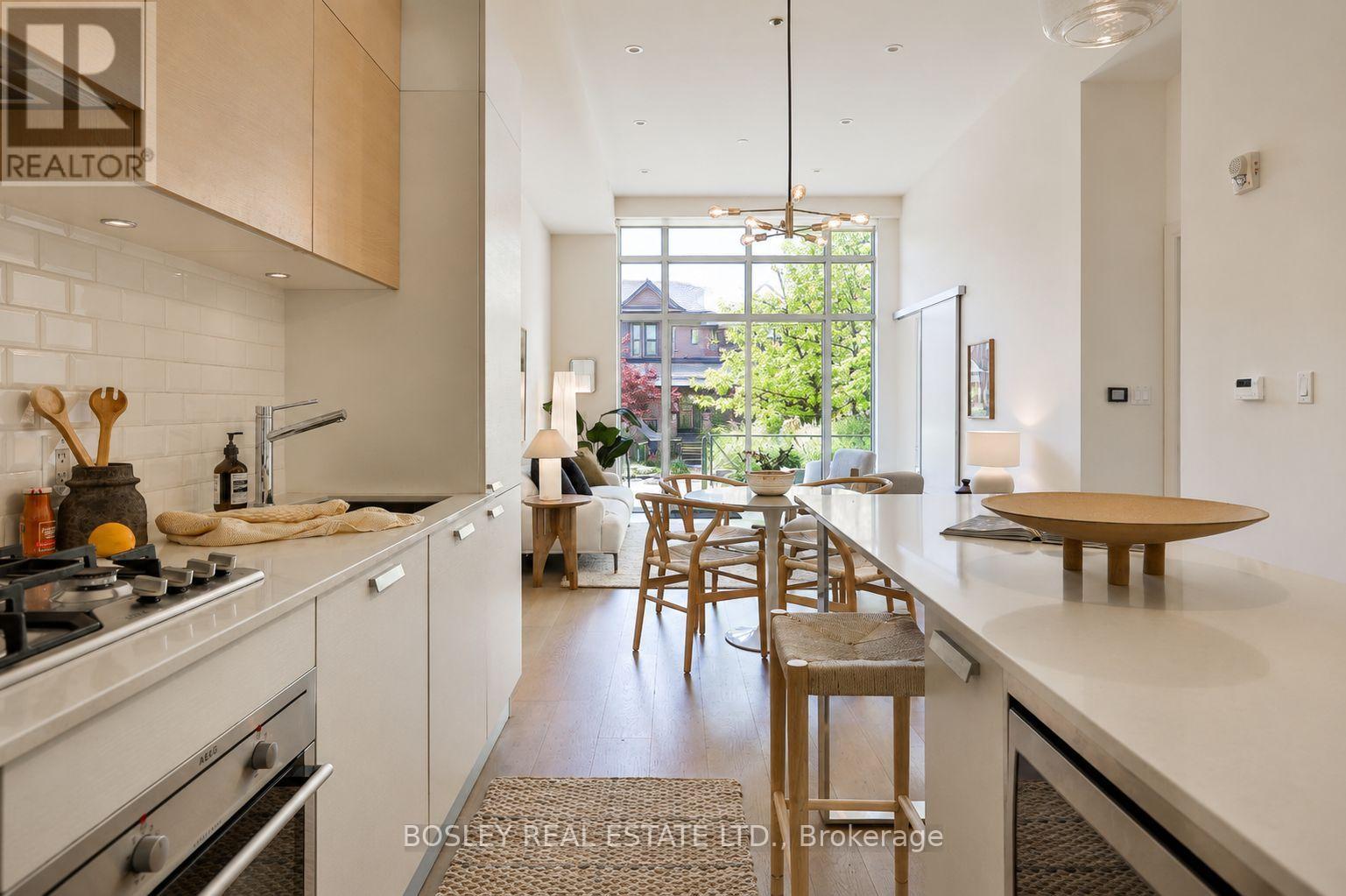 #102 245 PERTH AVENUE - Image 7