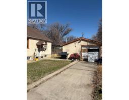 712 9 Avenue S - photo 5