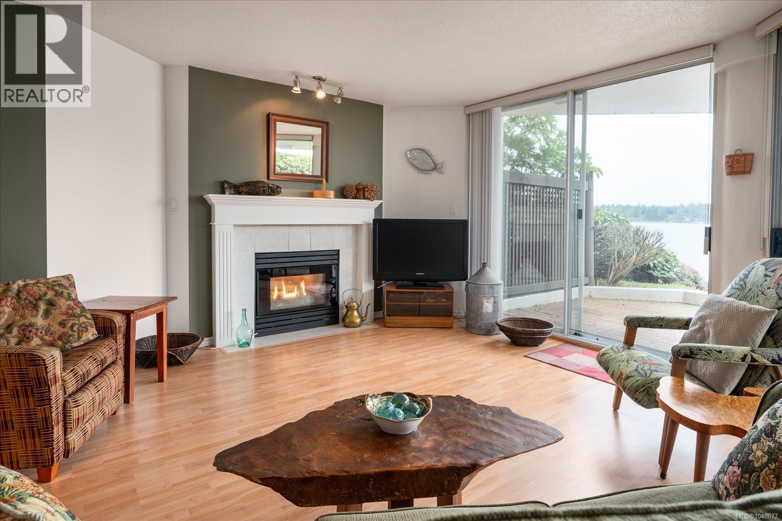#110 150 Promenade Dr - 3