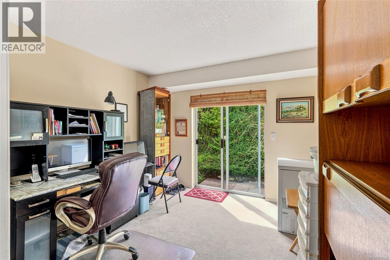 977 Highview Terr - Image 30