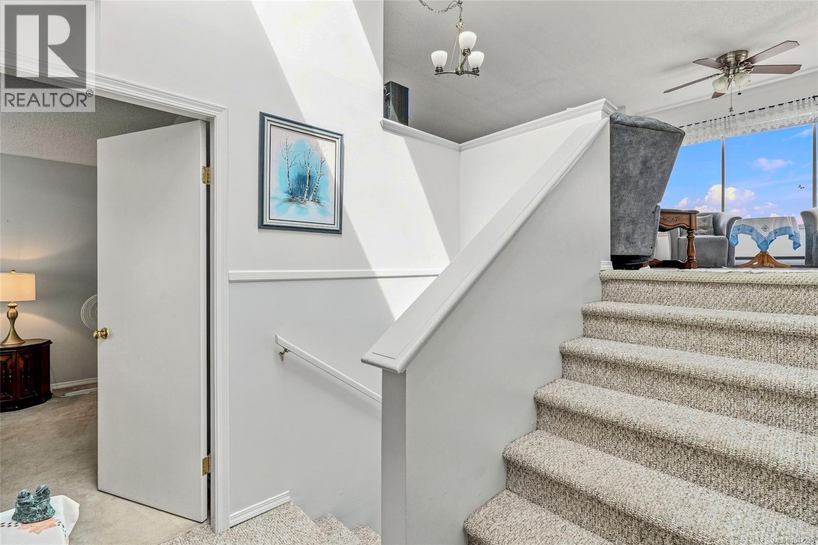 977 Highview Terr - Image 31