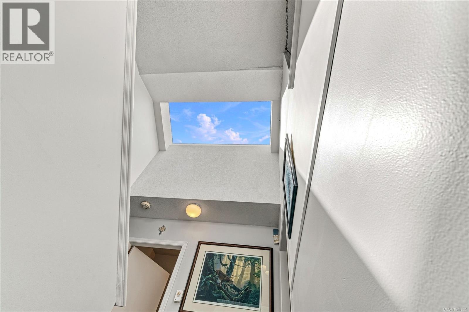 977 Highview Terr - 32