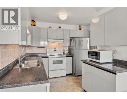 Entrance - 977 Highview Terr, Nanaimo, BC V9R6K5 Photo 12