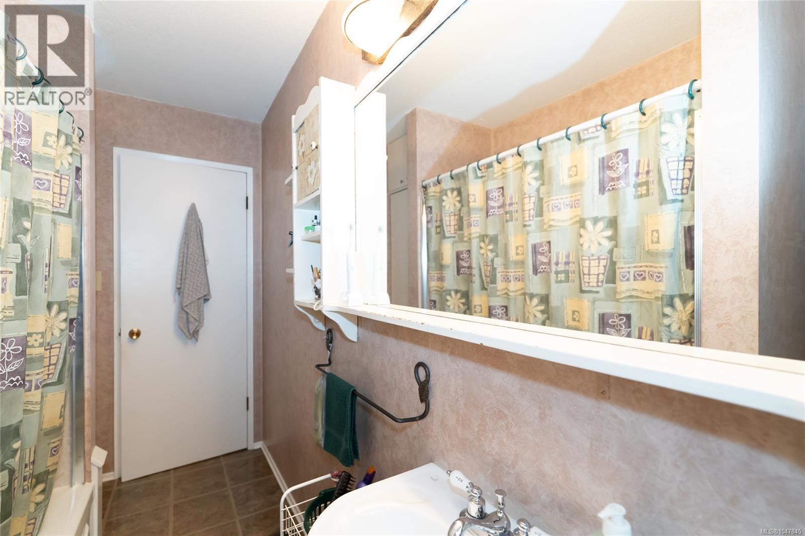 477 Swinford St - Image 13