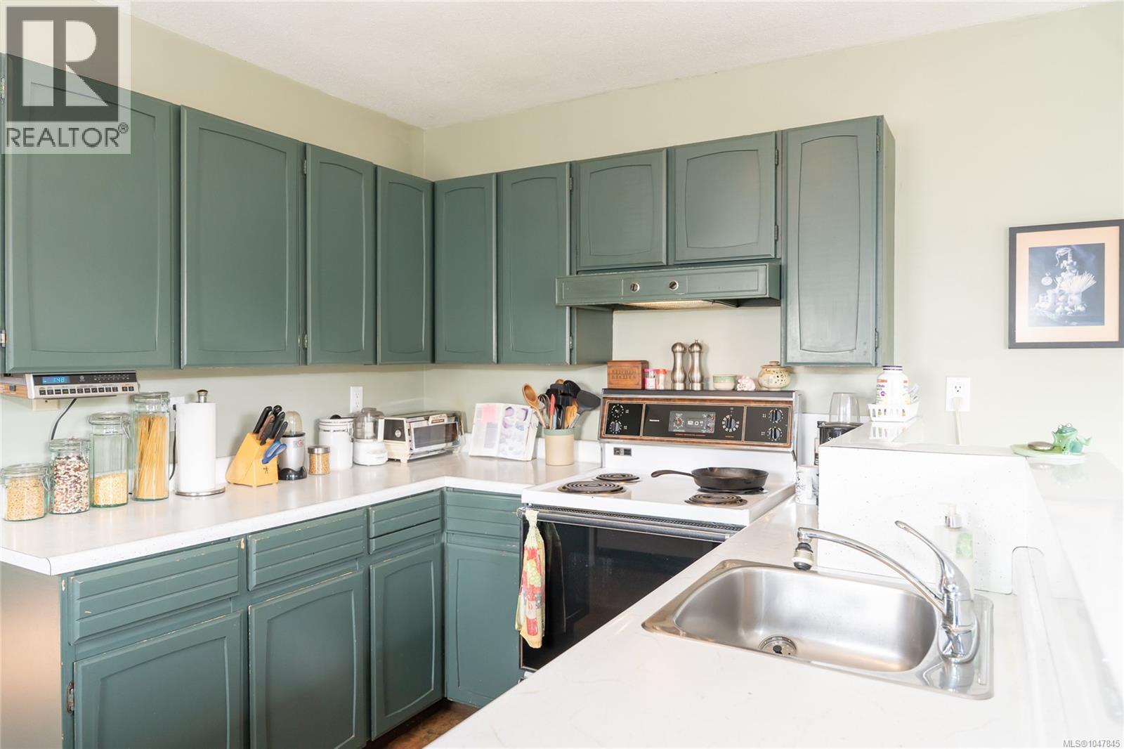 477 Swinford St - 2