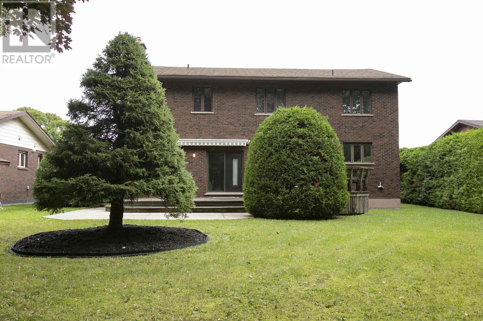 109 Greenview LN - Image 11