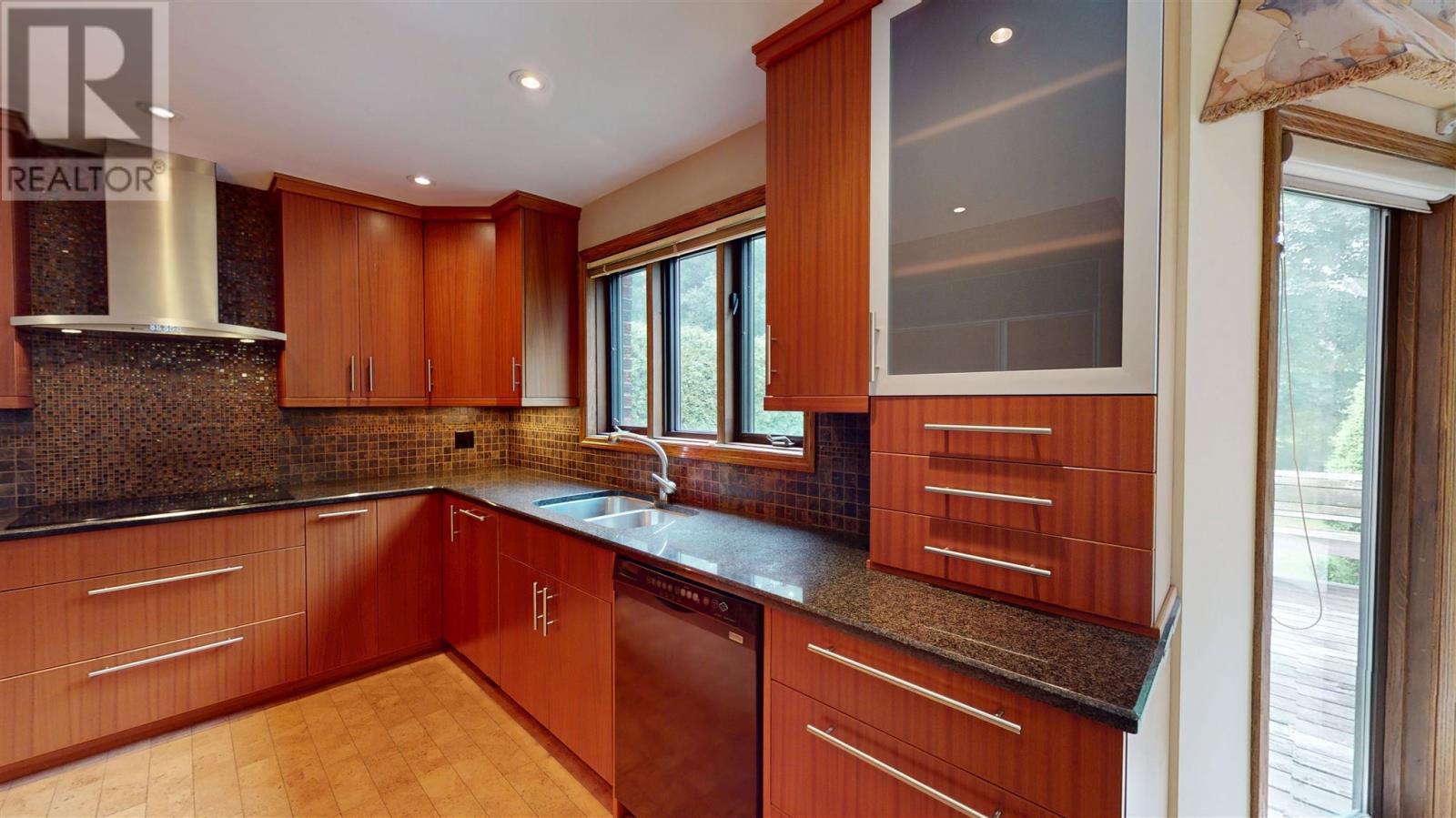 109 Greenview LN - Image 22