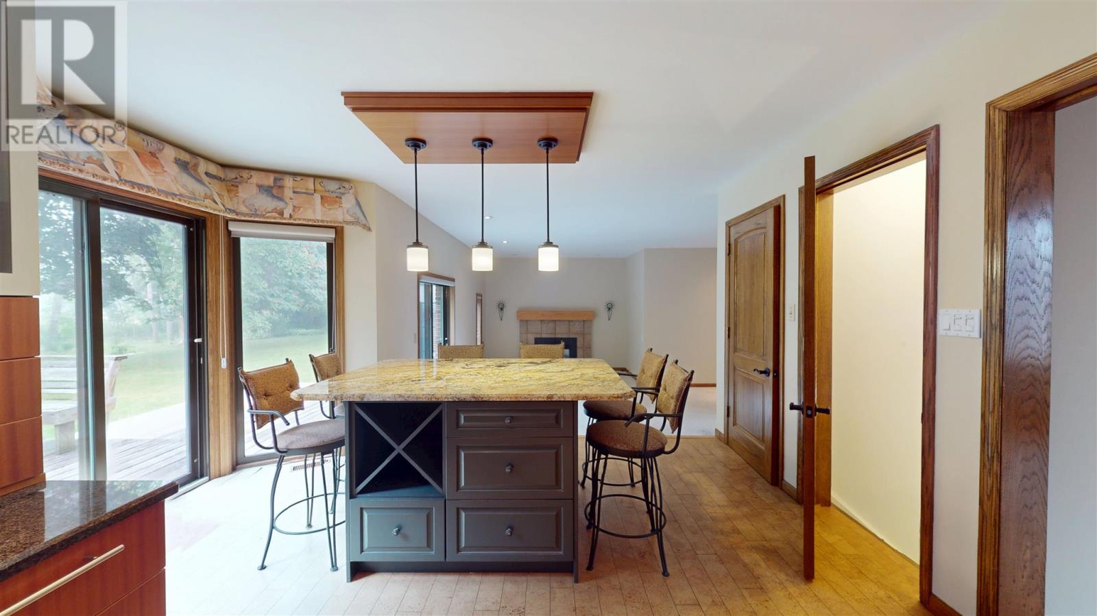 109 Greenview LN - Image 25