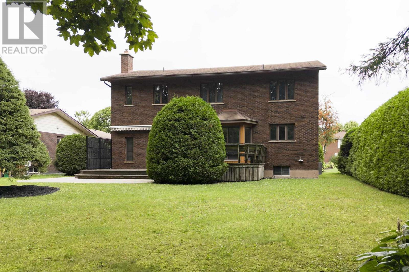 109 Greenview LN - Image 8