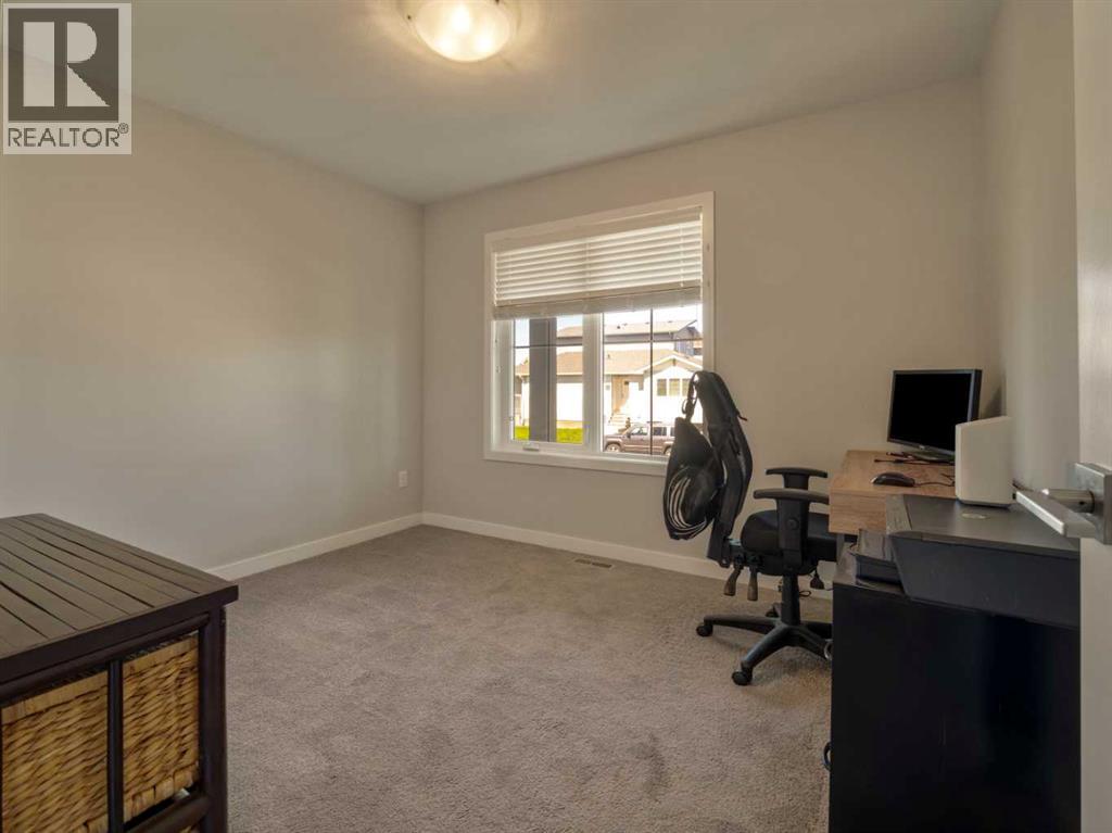 333 Crocus Terrace W - 20