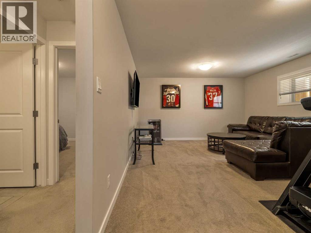 333 Crocus Terrace W - Image 30