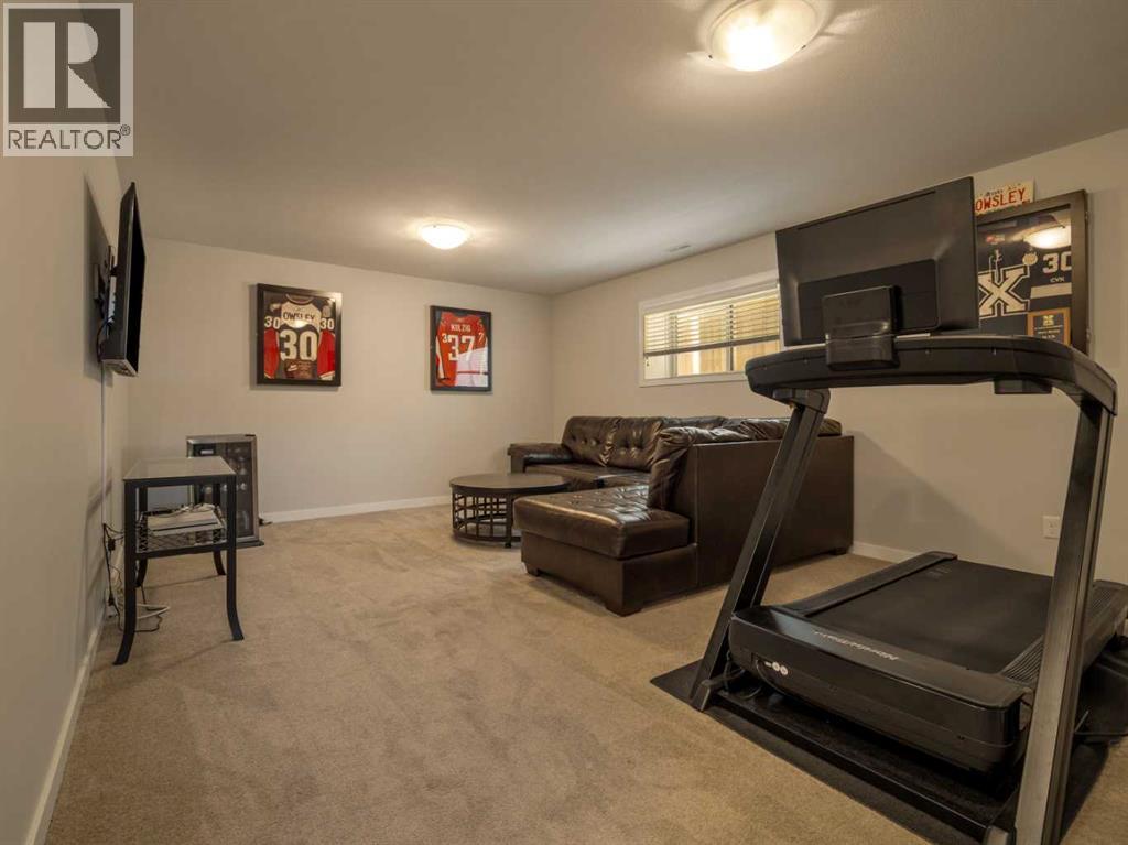333 Crocus Terrace W - Image 33
