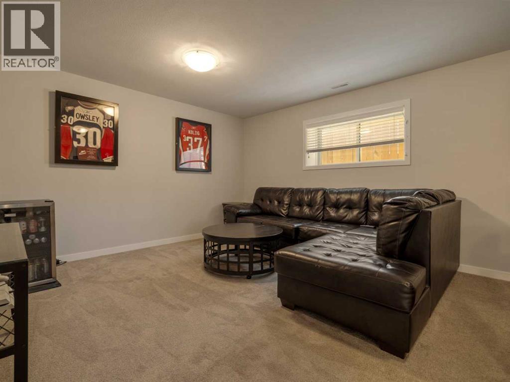 333 Crocus Terrace W - Image 34
