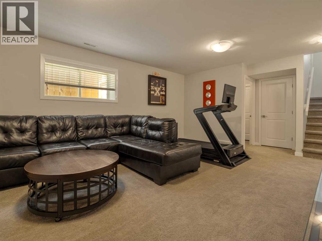 333 Crocus Terrace W - 35