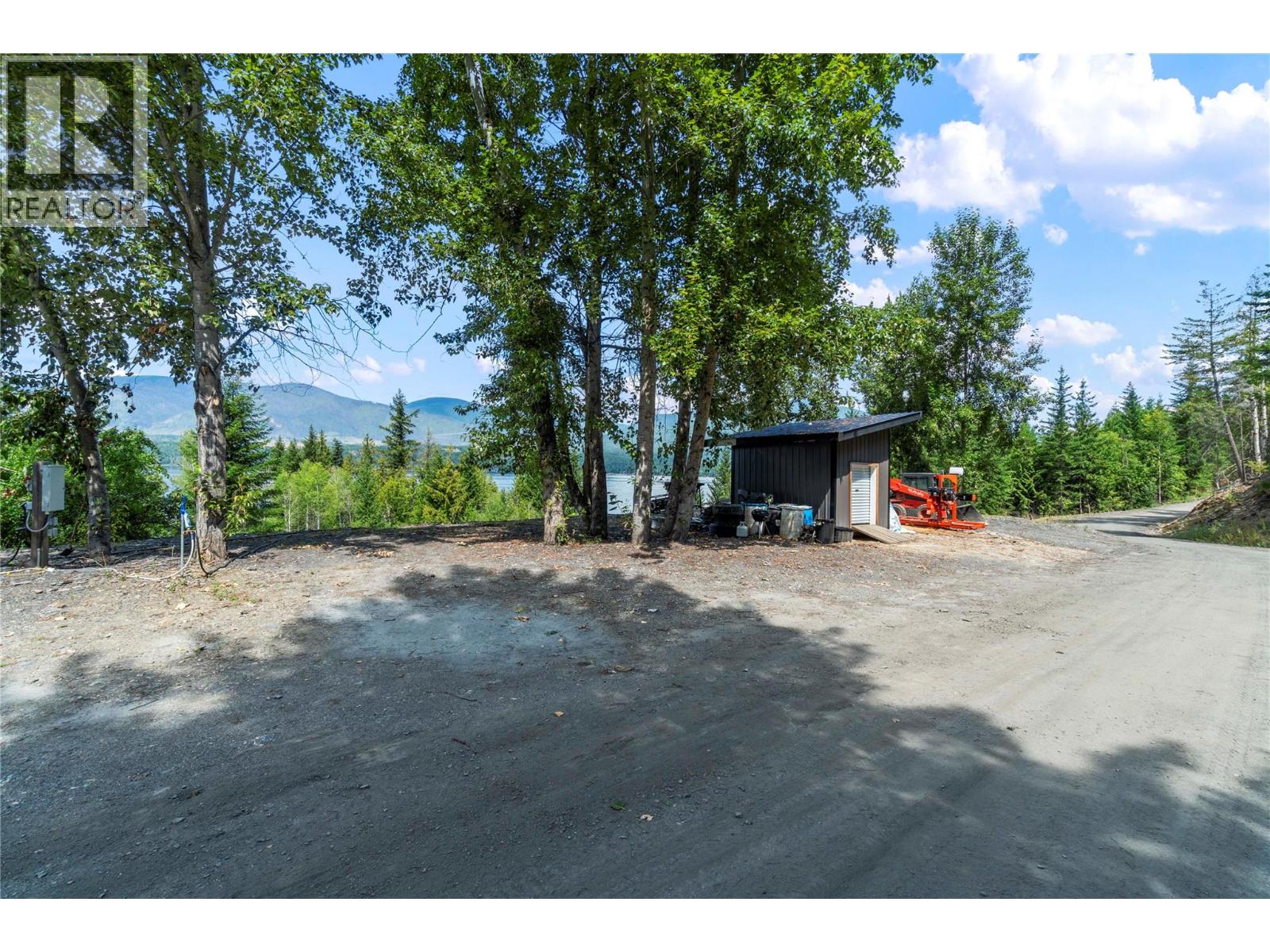  3560 Eagle Bay Road, Blind Bay