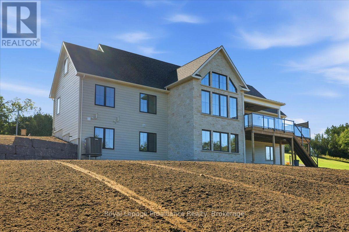 1567 CLEARVIEW ROAD - 43