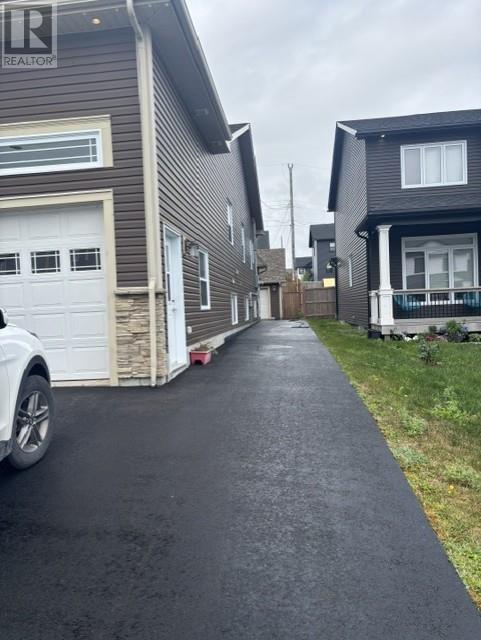6 Sugar Pine Crescent, St. John's, Newfoundland & Labrador, A1H0K9, St. John's, Newfoundland & Labrador — photo 2 of 5