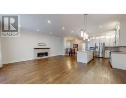 6 Sugar Pine Crescent thumbnail 11