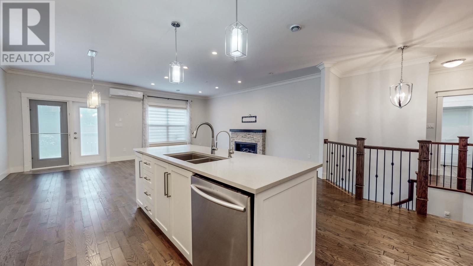 6 Sugar Pine Crescent, St. John's — photo 9
