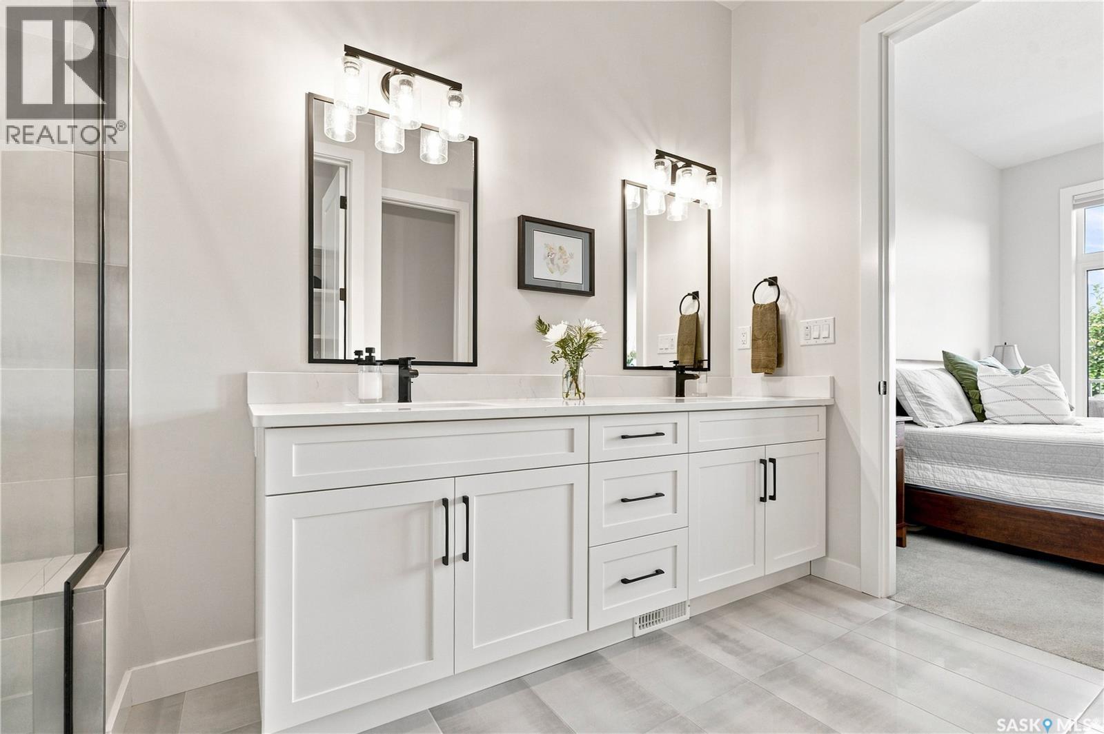 223 Hamm CRESCENT - Image 33