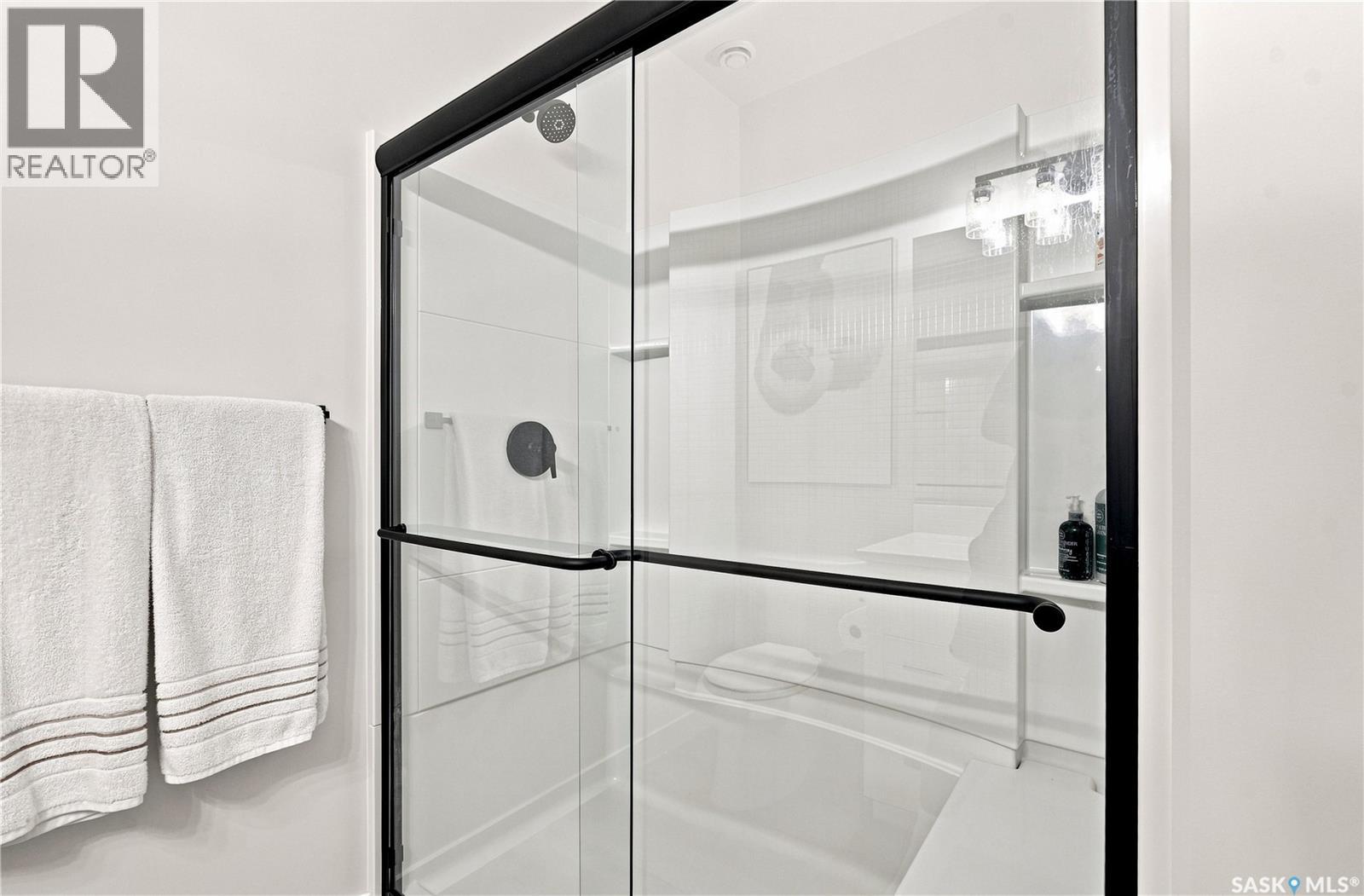 223 Hamm CRESCENT - Image 44