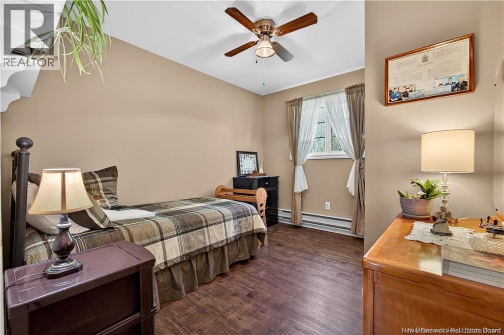 20 Adams Avenue - 6