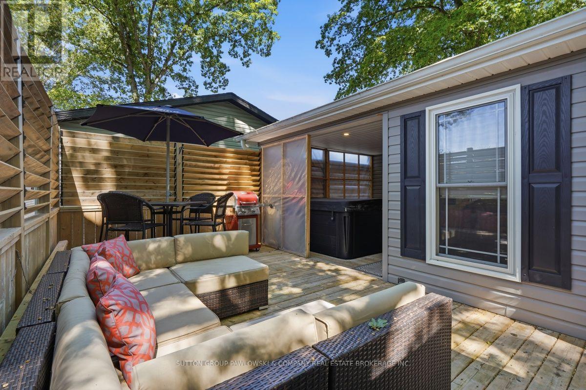 #56 22790 AMIENS ROAD - Image 27