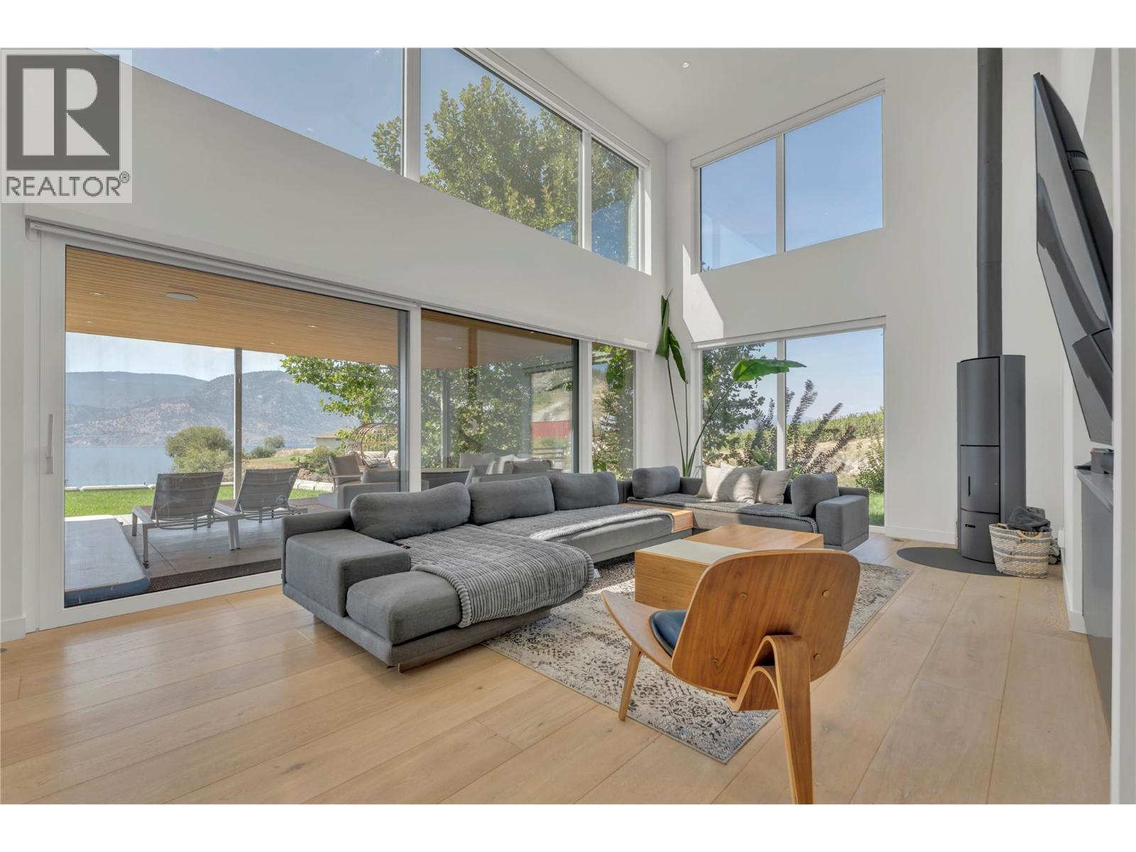  1053 Ohlhausen Road, Penticton
