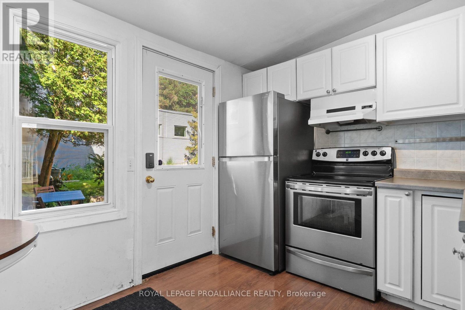 10 RIDEAU STREET - 13